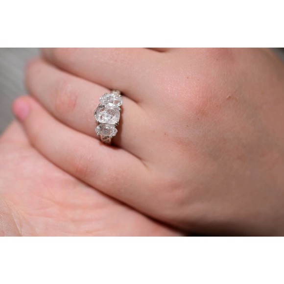 Unique Engagement Ring, Diamond Ring, raw stone ring, Anniversary Ring - Picture 6 of 6